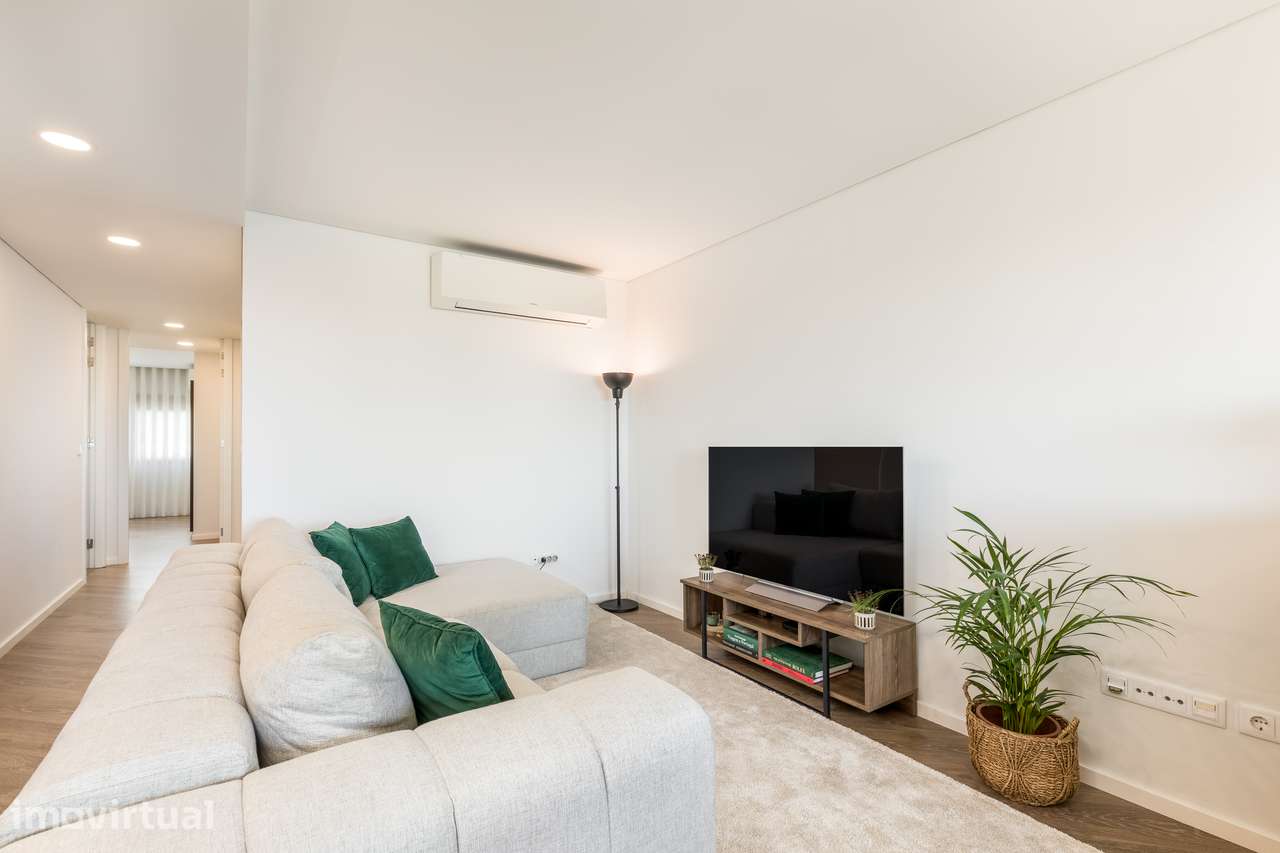Apartamento T2 na Rua Agente Paulo Alves, Baguim do Monte - Grande imagem: 4/24