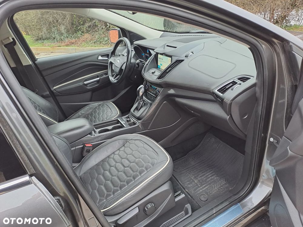 Ford Kuga 2.0 TDCi 4x4 Vignale - 17