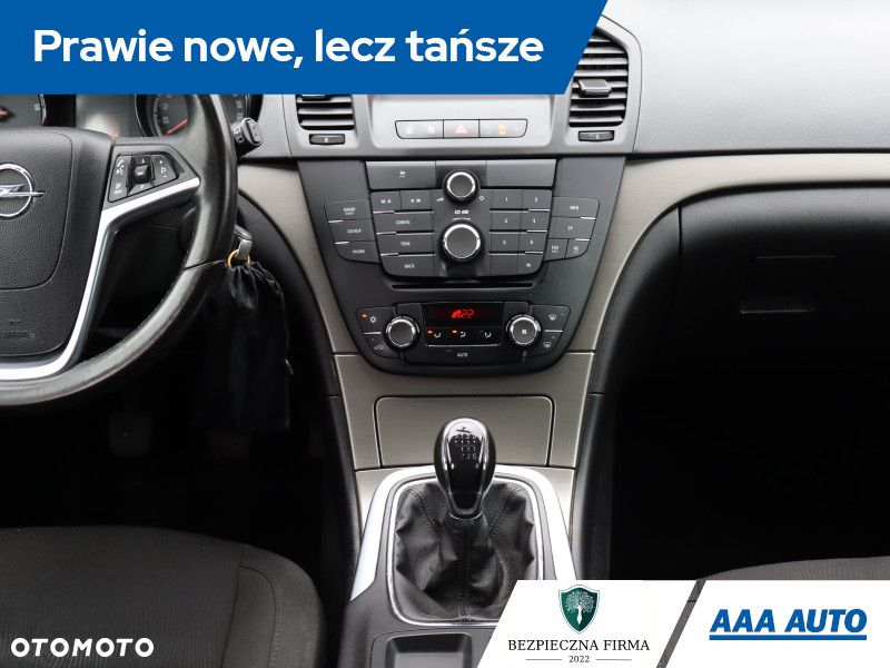 Opel Insignia - 12