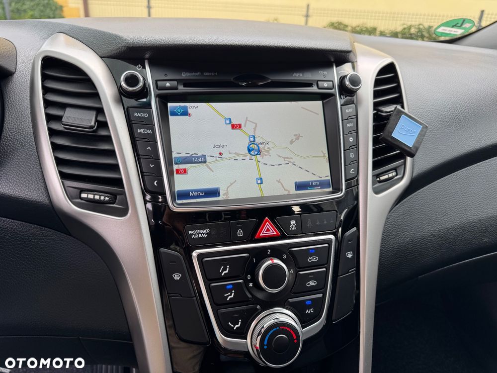 Hyundai i30 blue 1.4 Style - 22