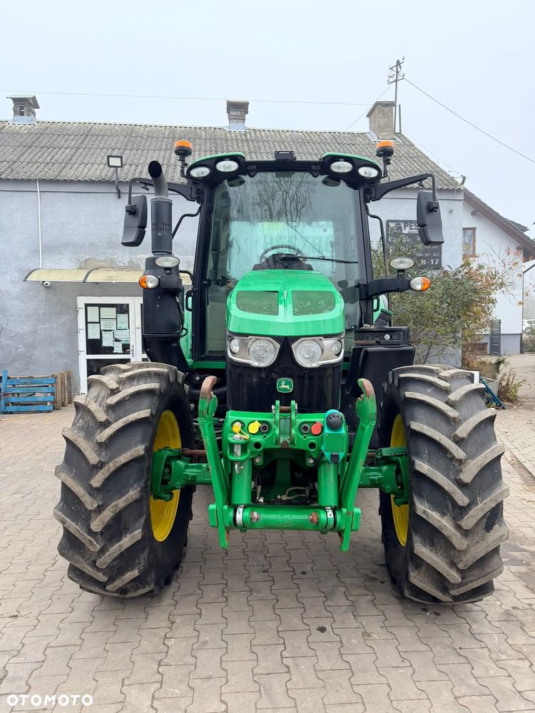 John Deere 6120M - 11