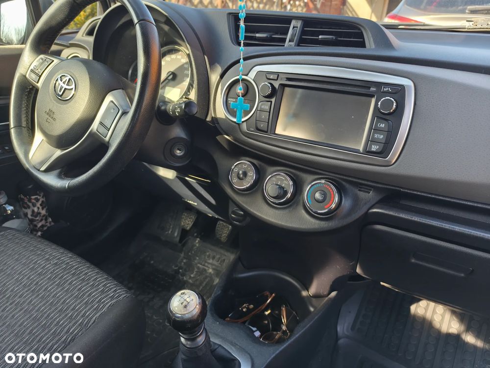 Toyota Yaris 1.33 VVT-i - 4