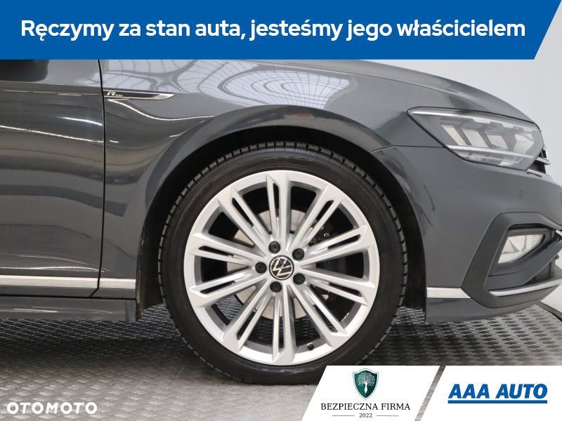 Volkswagen Passat Variant - 17