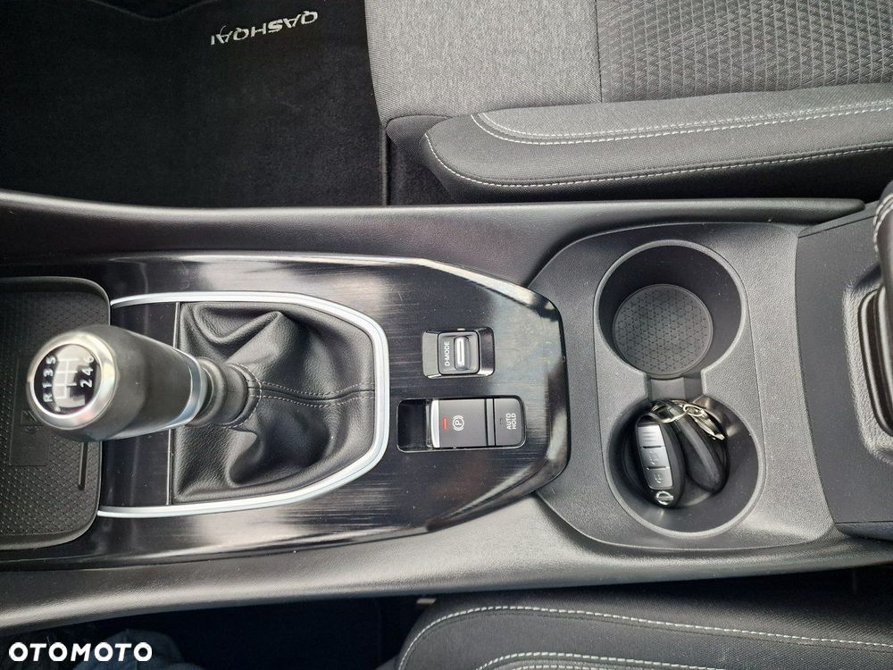 Nissan Qashqai 1.3 DIG-T MHEV Premiere Edition - 32