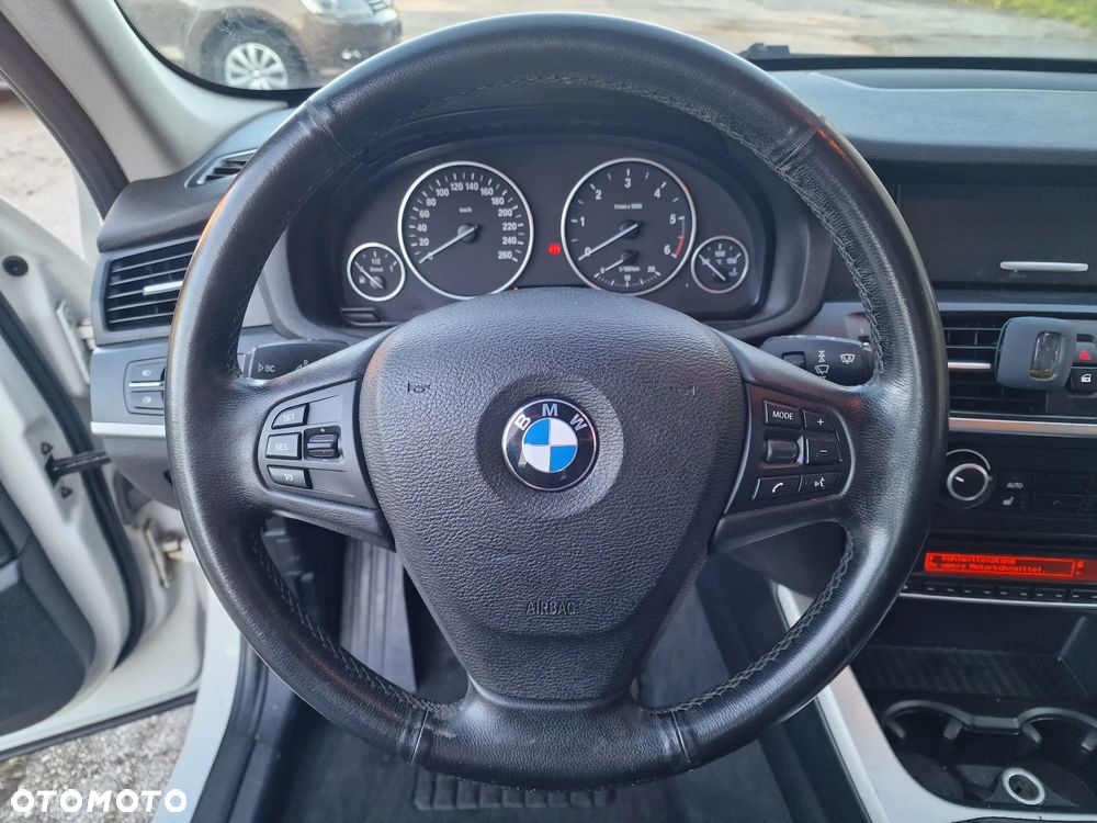 BMW X3 xDrive20d - 16