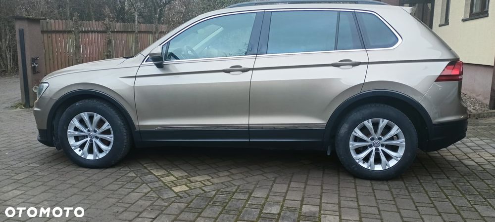Volkswagen Tiguan - 2
