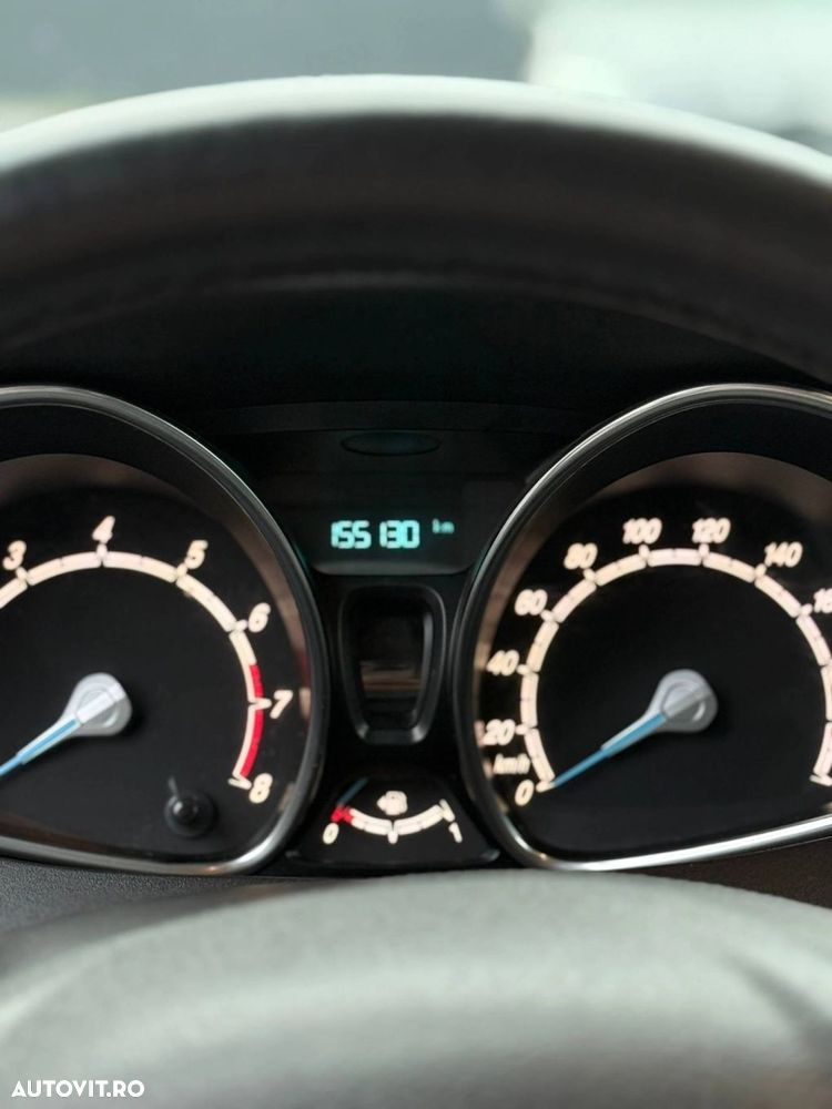 Ford Tourneo Courier 1.0 EcoBoost Titanium - 4