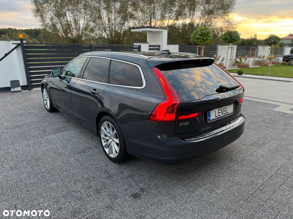 Volvo V90 - 16