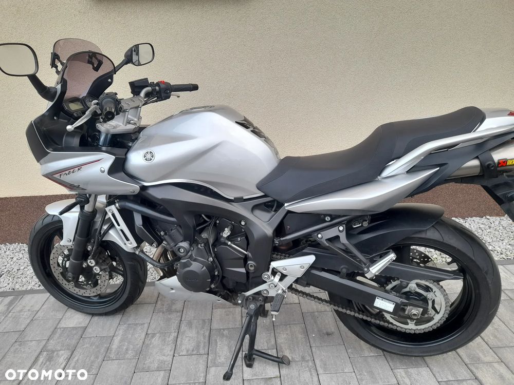 Yamaha FZ6 - 24