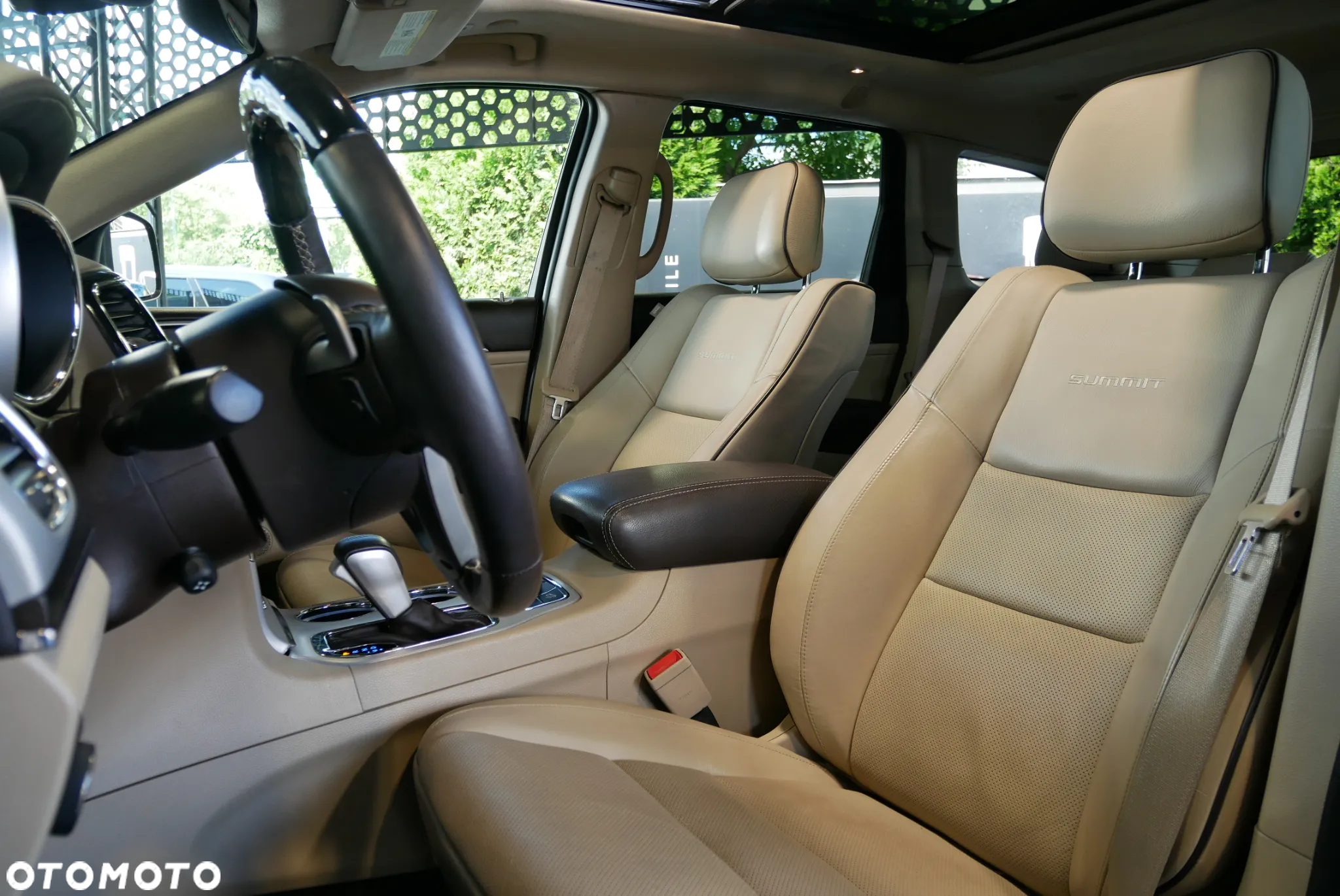 Jeep Grand Cherokee 5.7 V8 HEMI Summit - 12
