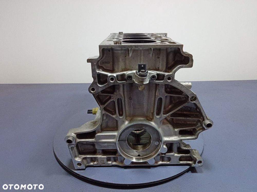 VOLVO XC60 II 2.0 D3 150 KM BLOK SILNIKA D4204T4 - 3