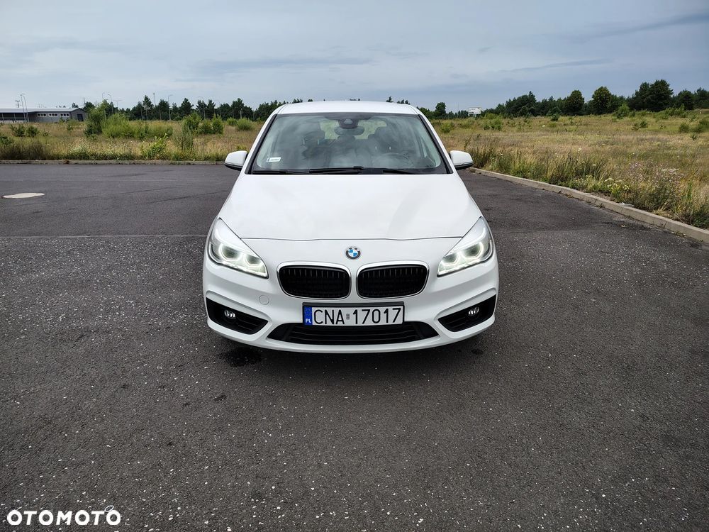 BMW Seria 2 218i - 4