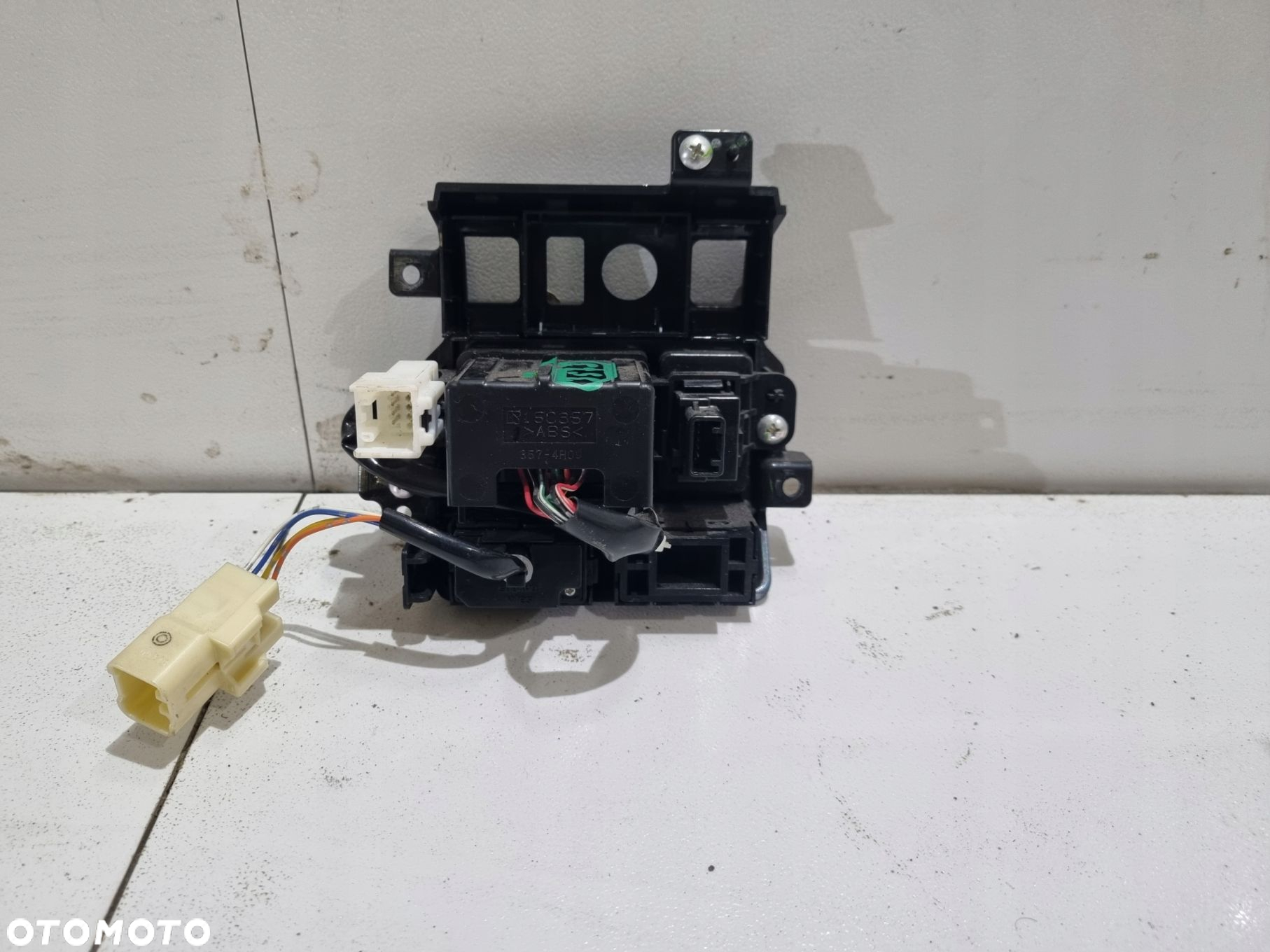 SUBARU OUTBACK IV PRZYCISK HAMULCA RĘCZNEGO 15C357 - 3