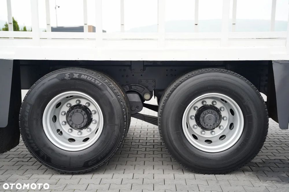 Volvo FM 380 / SOLÓWKA / 6X2 / DO PRZEWOZU ŻYWCA / DROBIU / WINDA 2 000 KG / EURO 5 - 23