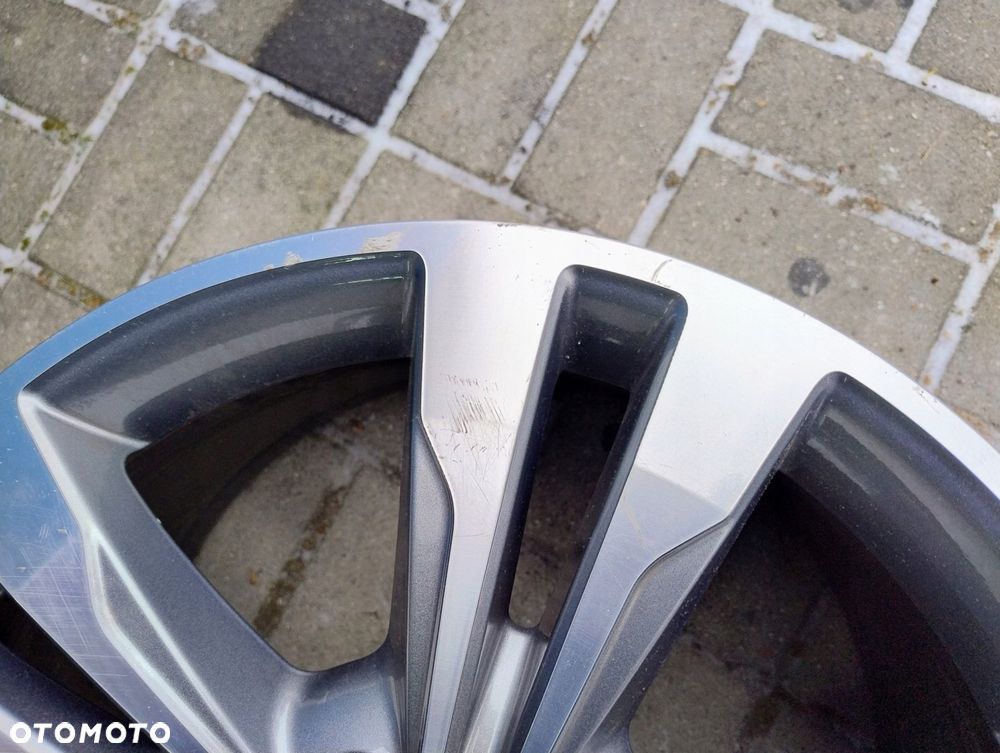 felga 8.5j 18 et48 mercedes w212 a2124015702 - 5