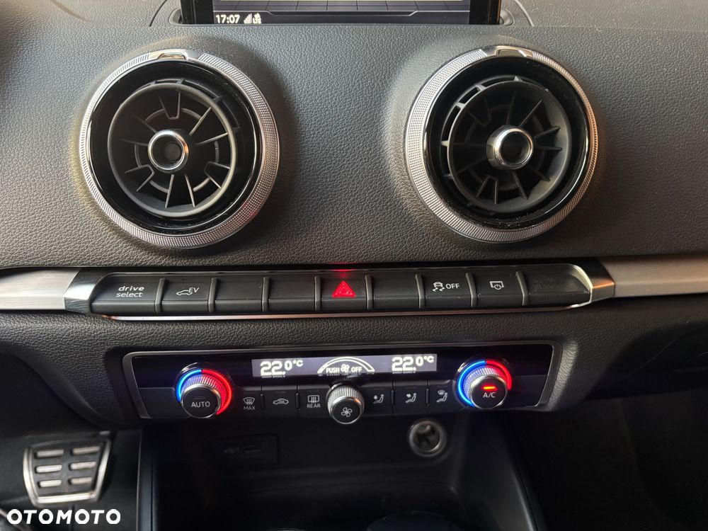 Audi A3 Sportback 1.4 TFSI e-tron S line Sportpaket - 25