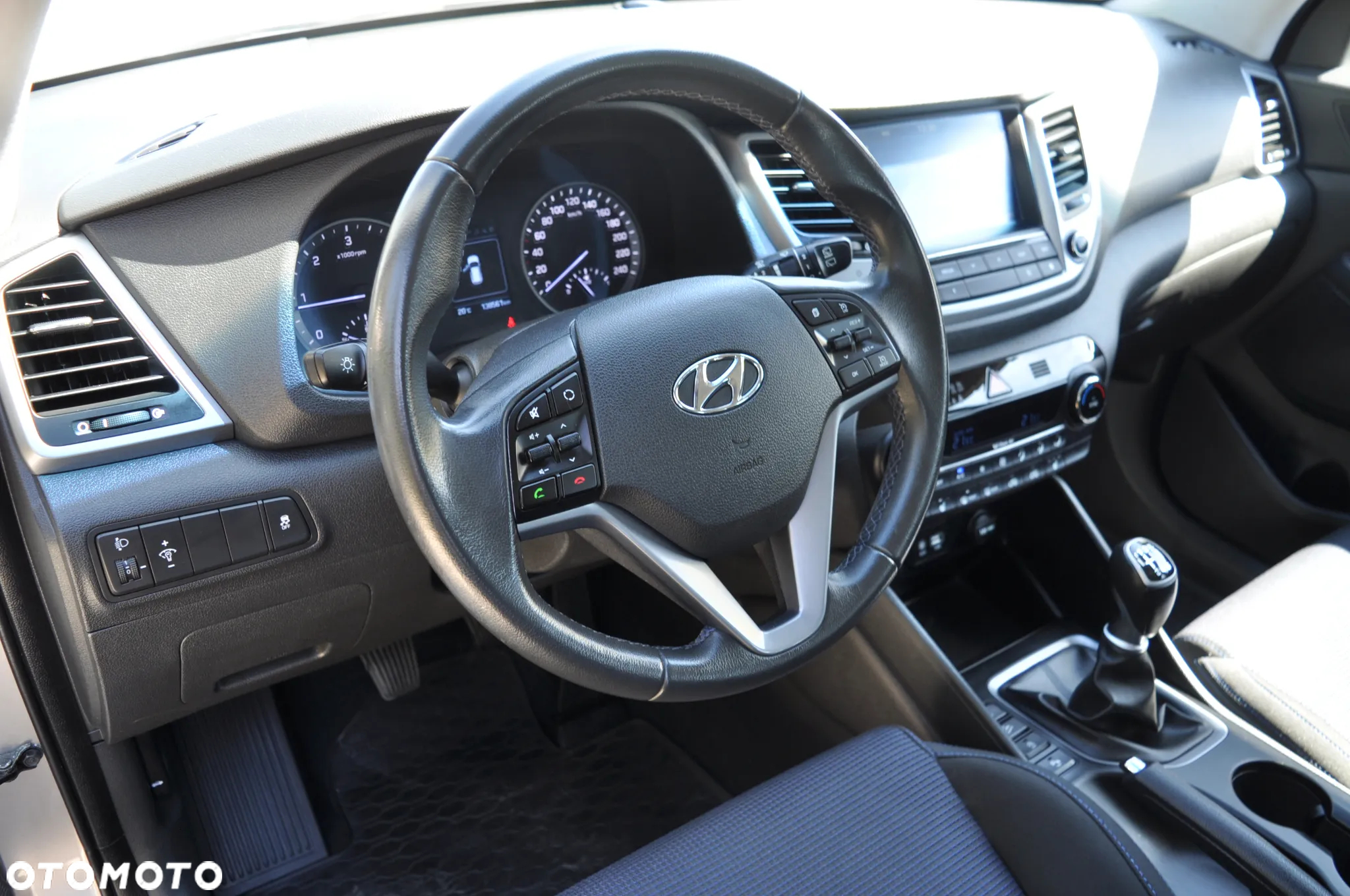 Hyundai Tucson 2.0 CRDi 2WD Trend - 34