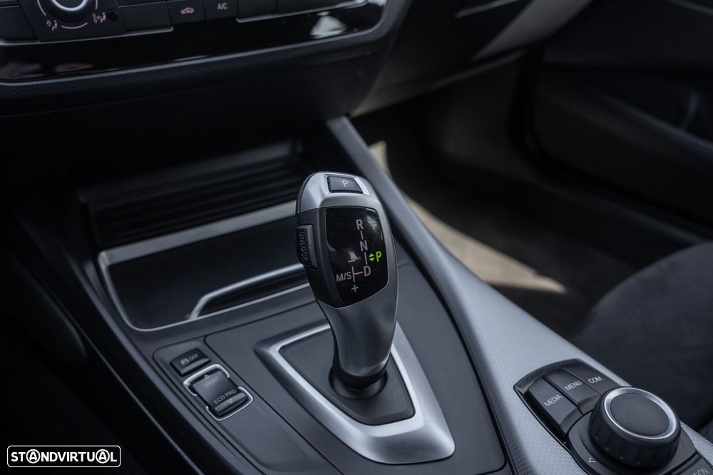 BMW 116 d Pack M Auto - 22