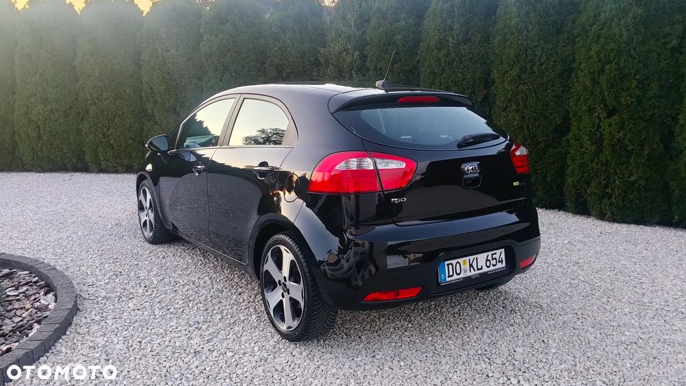 Kia Rio - 24