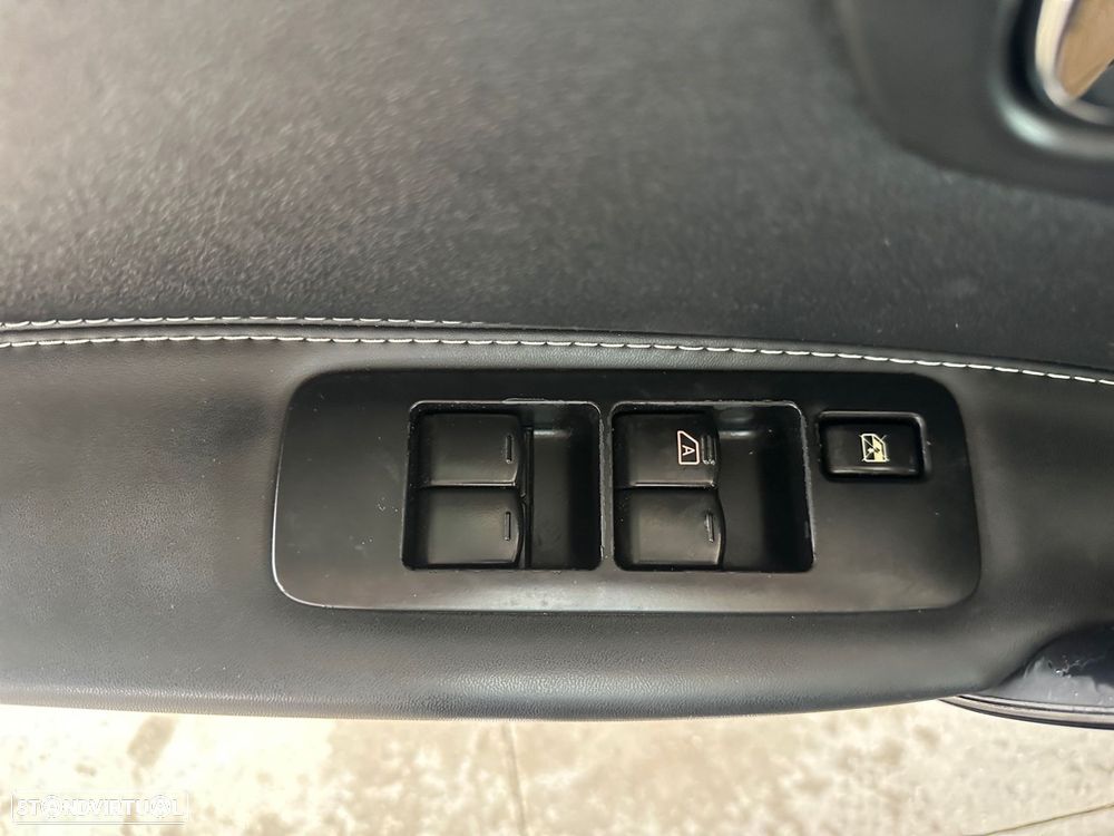 Nissan Qashqai 1.6 S&S Tekna Premium - 12