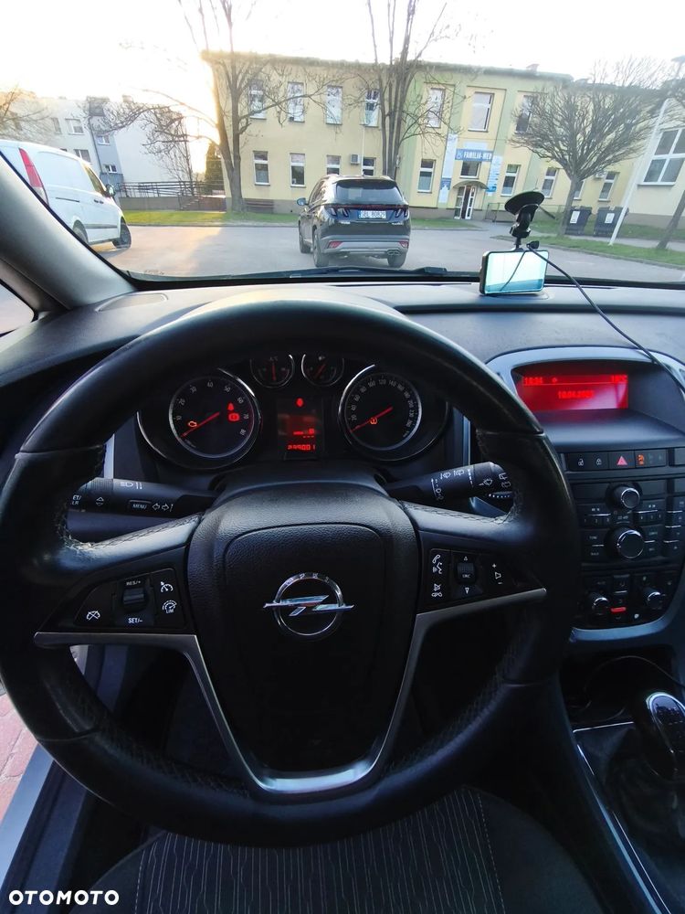 Opel Astra 1.4 T Sport - 12