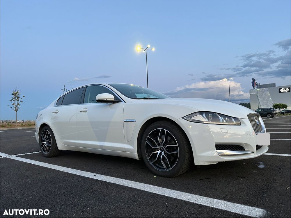 Jaguar XF 2.2D Luxury - 3