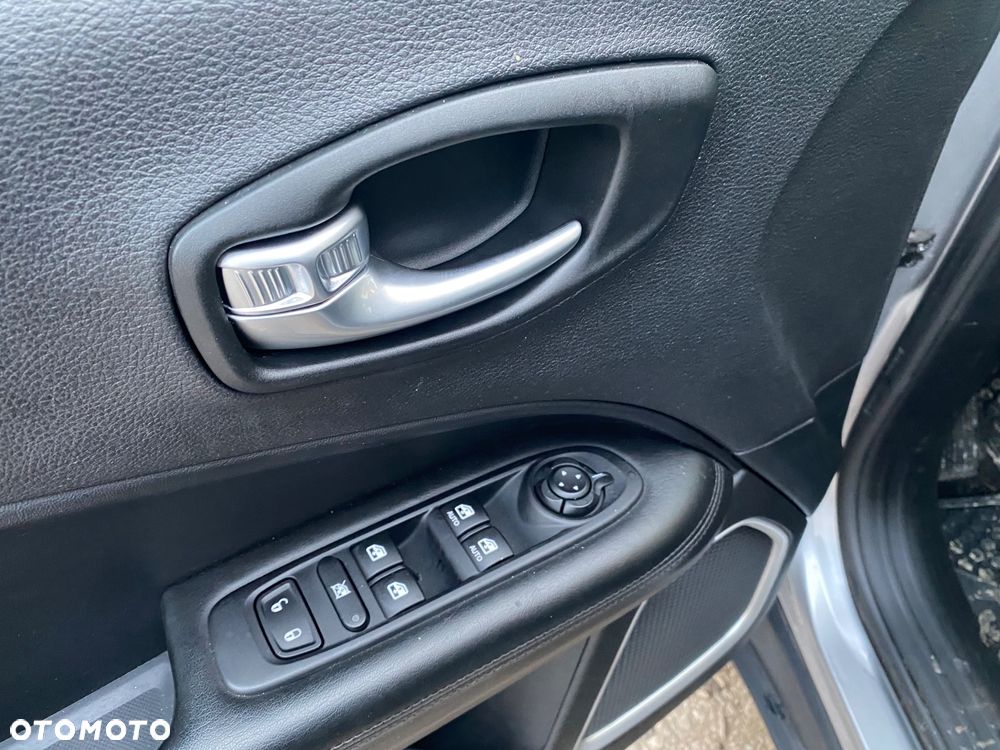 Jeep Compass 1.4 MultiAir Longitude - 19