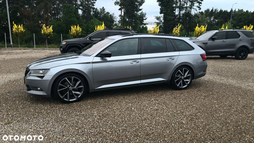 Skoda Superb 2.0 TDI Sportline DSG - 34