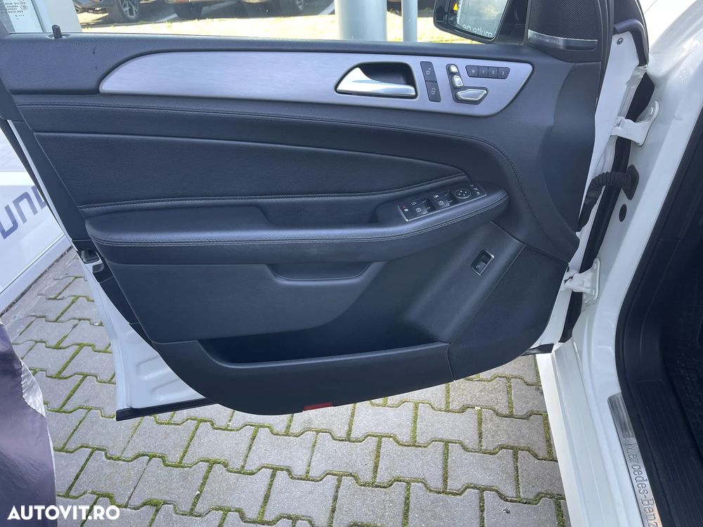 Mercedes-Benz GLE - 10