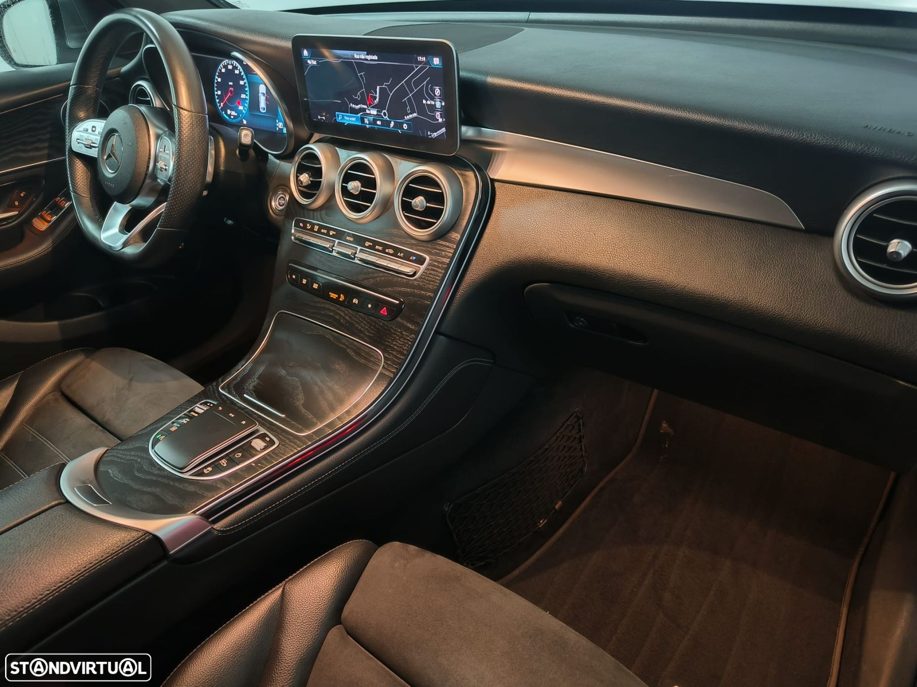 Mercedes-Benz GLC 300 d Coupé 4Matic - 32