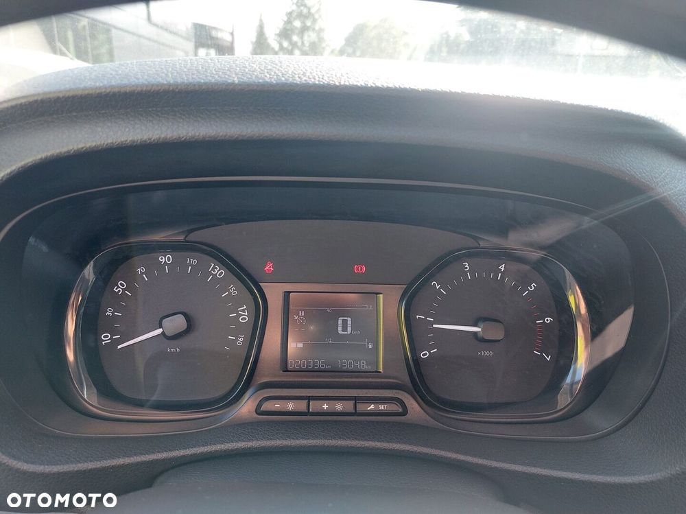 Opel Vivaro - 17