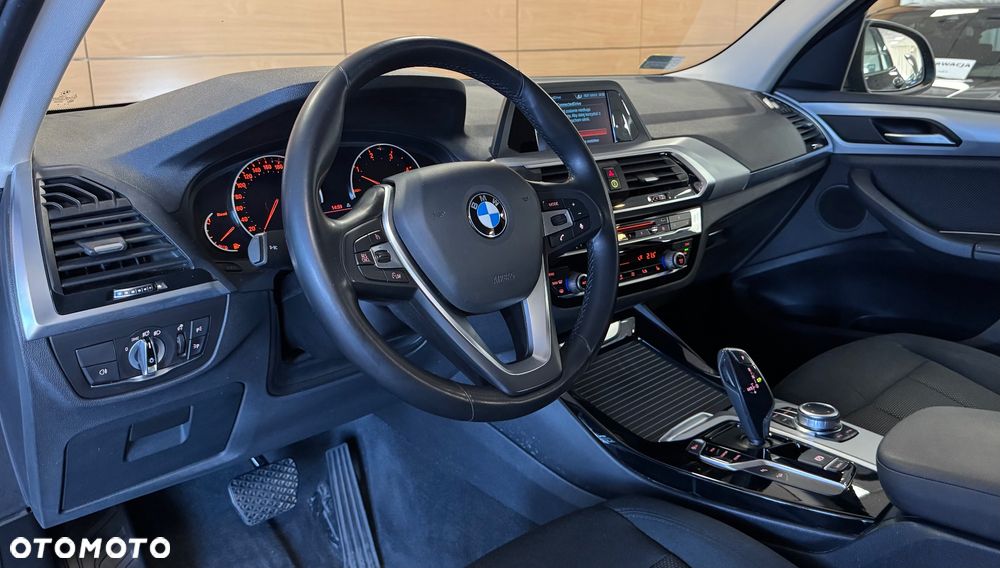 BMW X3 xDrive20d - 8
