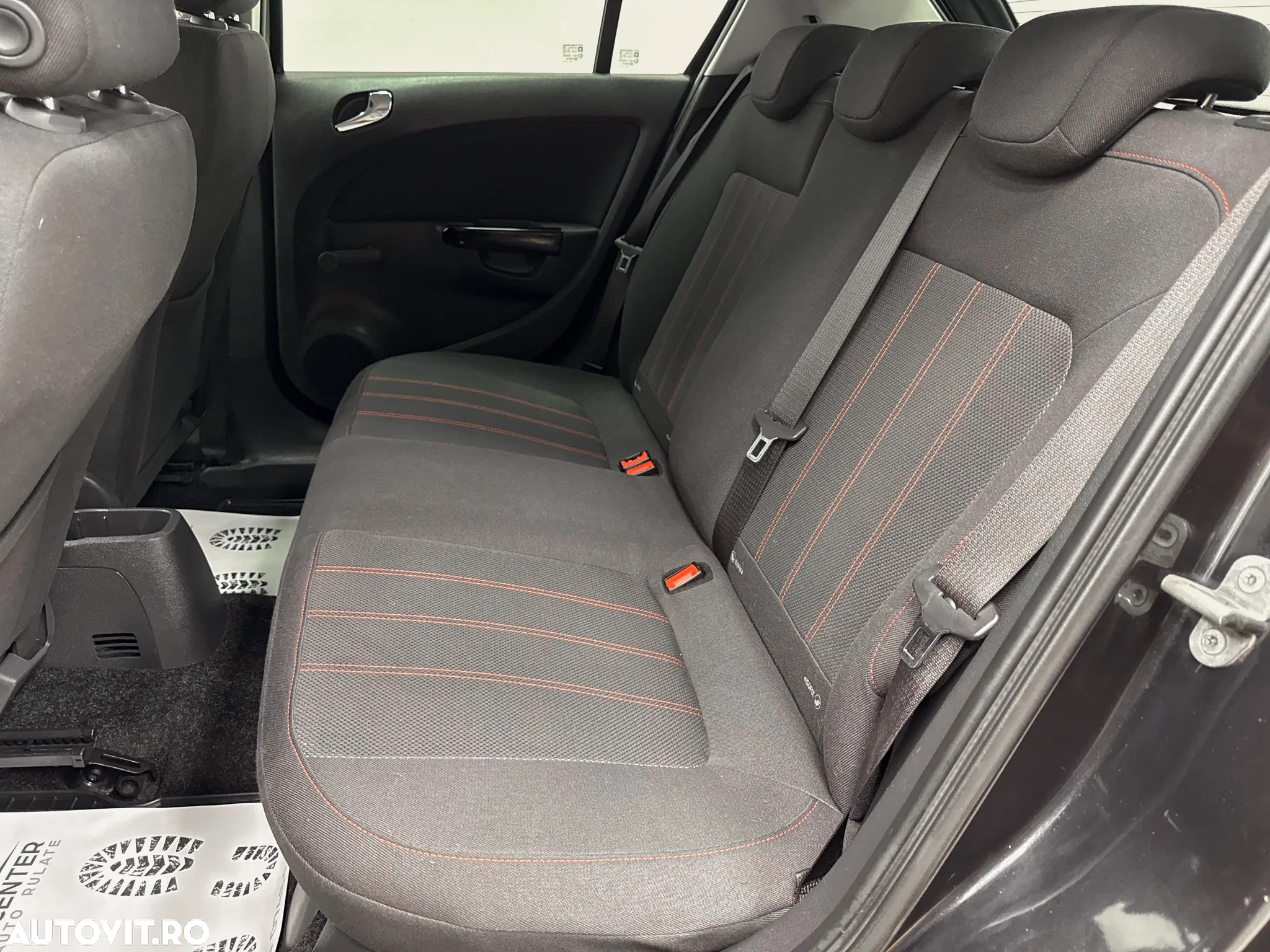 Opel Corsa 1.2 Essentia - 16
