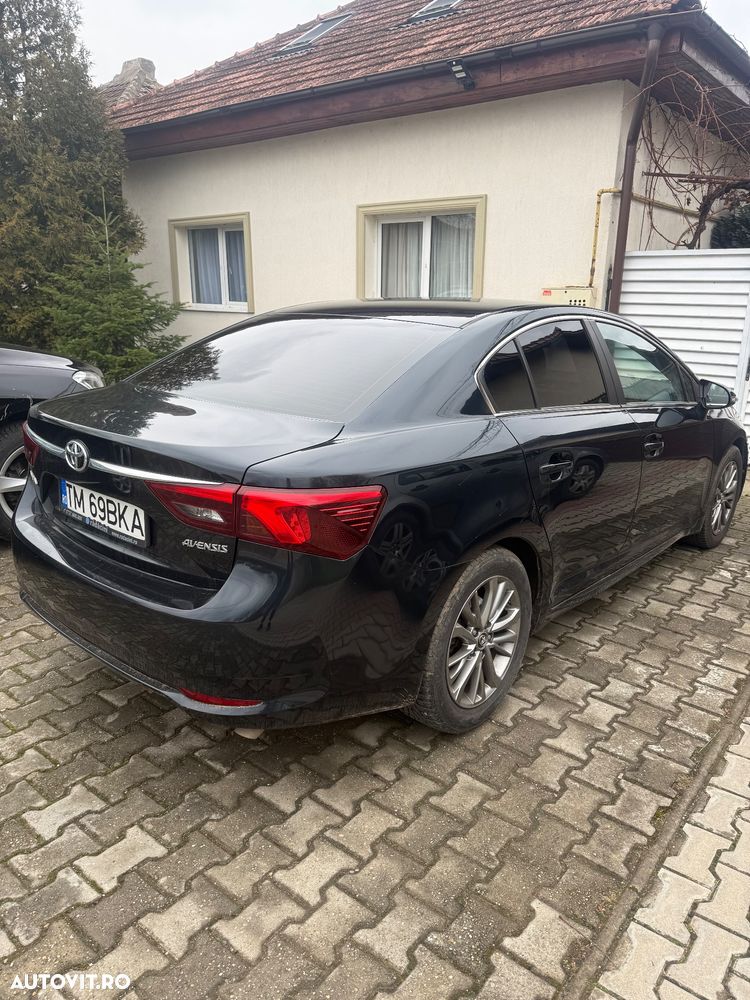 Toyota Avensis 2.0 D-4D Elegance - 3