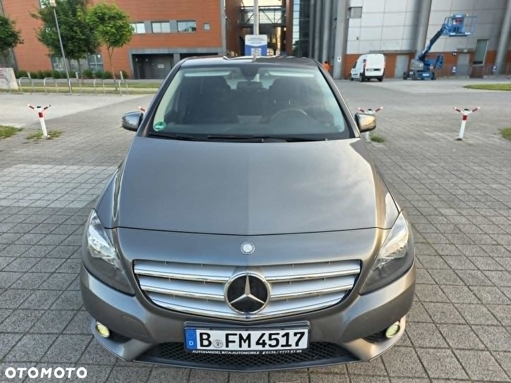 Mercedes-Benz Klasa B 180 7G-DCT Edition - 2