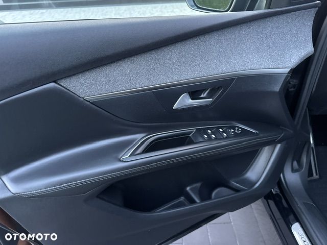 Peugeot 3008 - 25