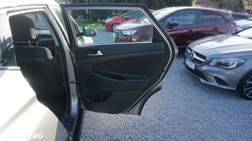 Hyundai Tucson 1.6 CRDi 48V-Hybrid 2WD DCT Select - 11