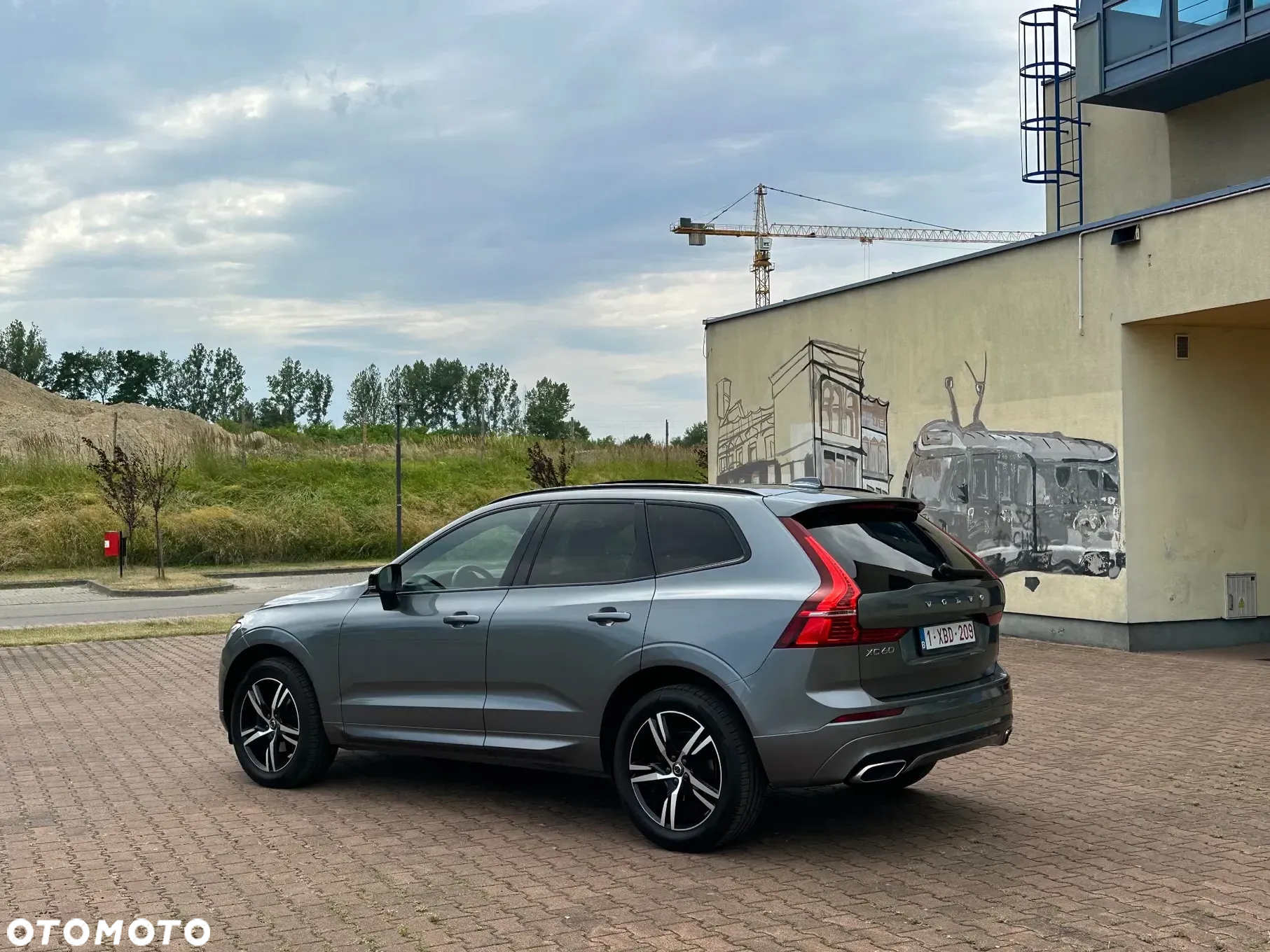 Volvo XC 60 D4 R-Design - 8