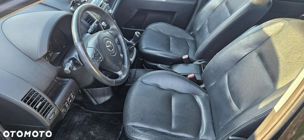 Mazda 5 2.0 Exclusive + - 10