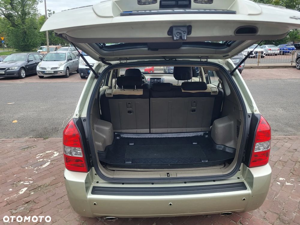Hyundai Tucson 2.0 CRDi Style - 11