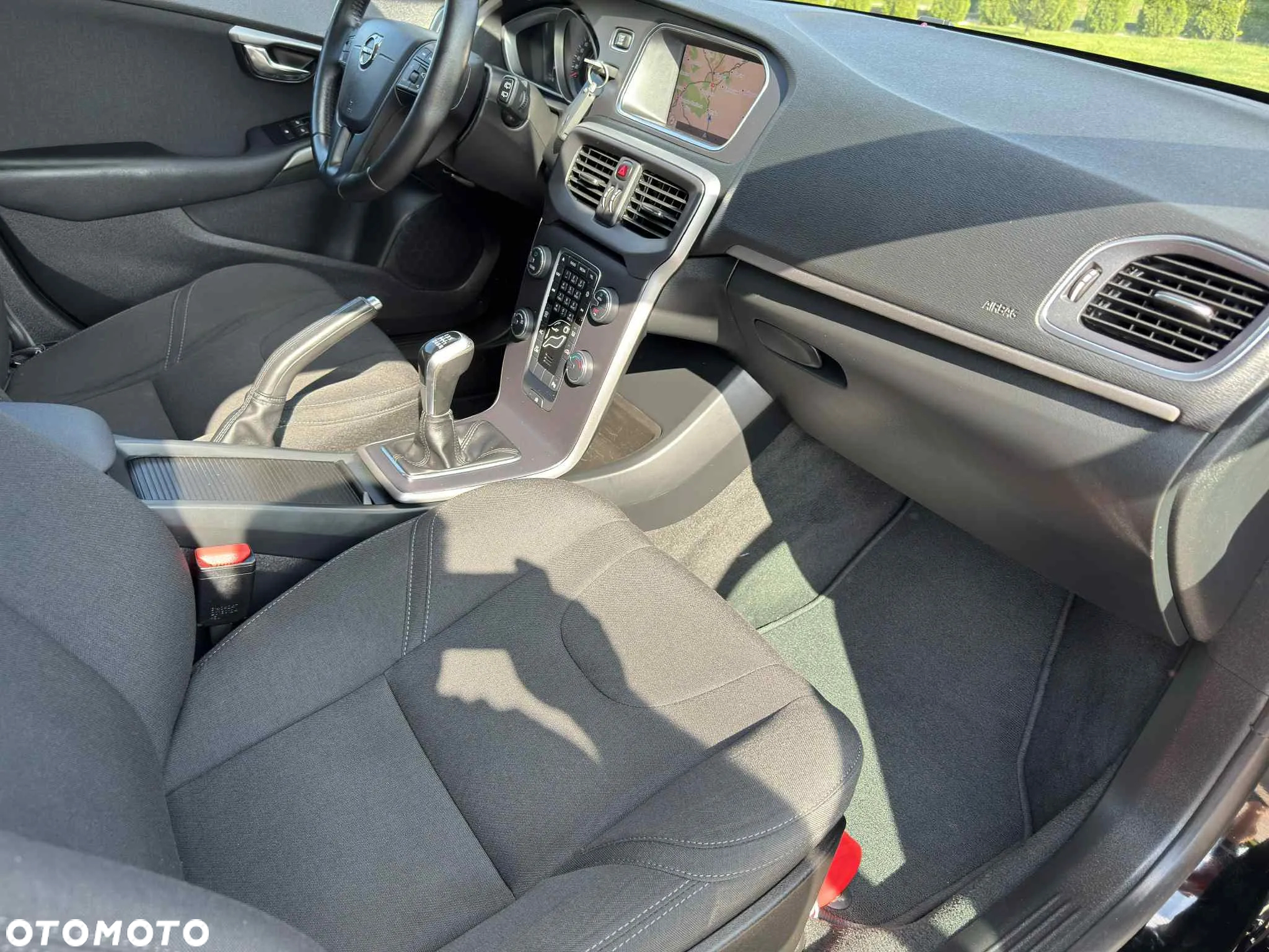 Volvo V40 - 30
