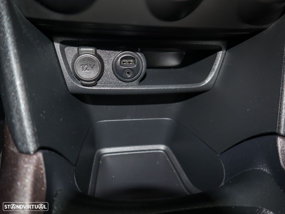 Peugeot 2008 1.2 VTi Active - 29