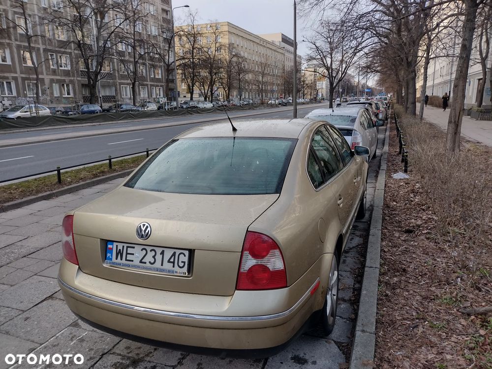Volkswagen Passat 1.8T Comfortline - 4
