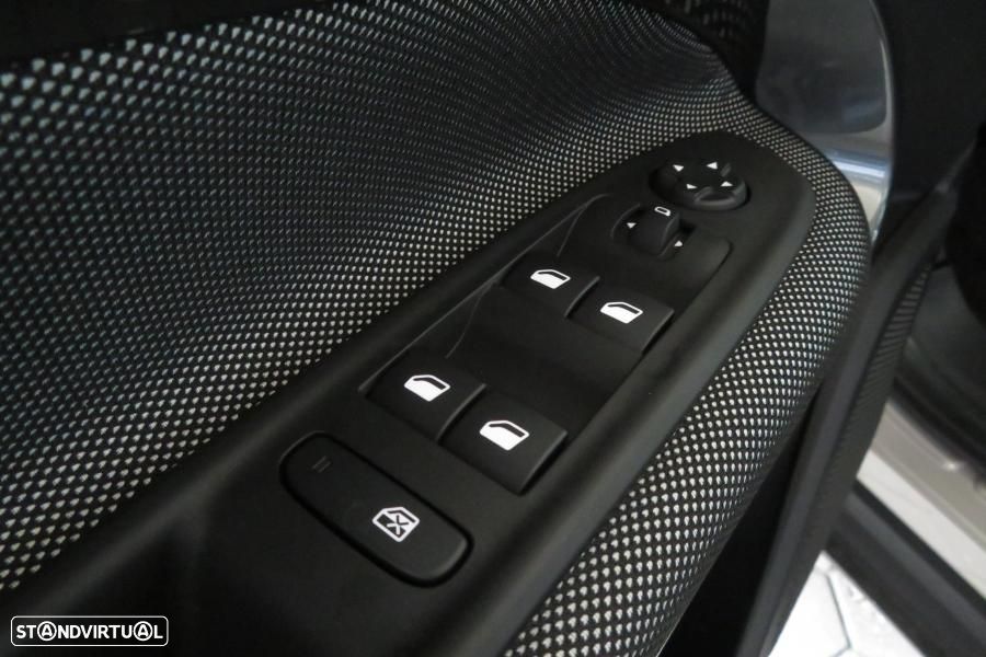 Fiat 600 1.2 Hybrid Icon - 10