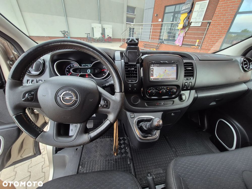 Opel Vivaro - 13