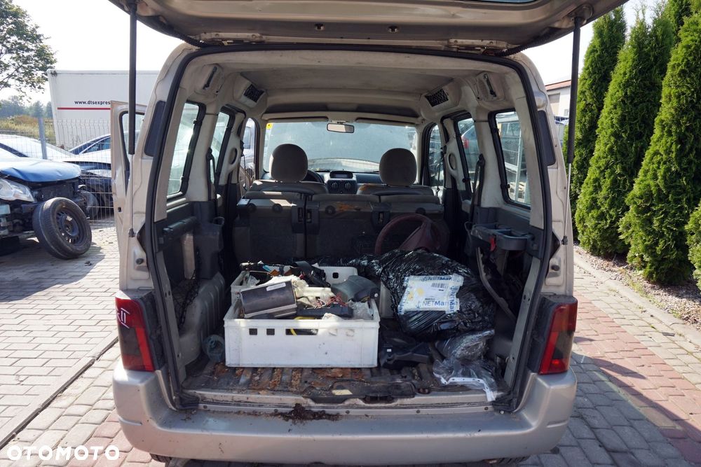 CITROEN BERLINGO I LIFT II M59 2005 KDDC 1.6 HDI DV6ATED4 90KM 20DM83 SREBRNY na części - 15