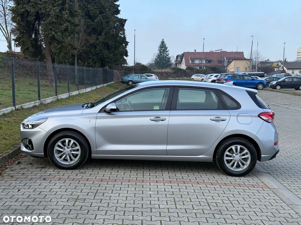 Hyundai i30 1.5 DPI Classic + - 32