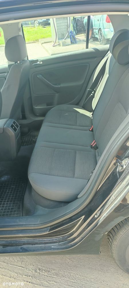 Volkswagen Golf 1.9 TDI Edition - 4