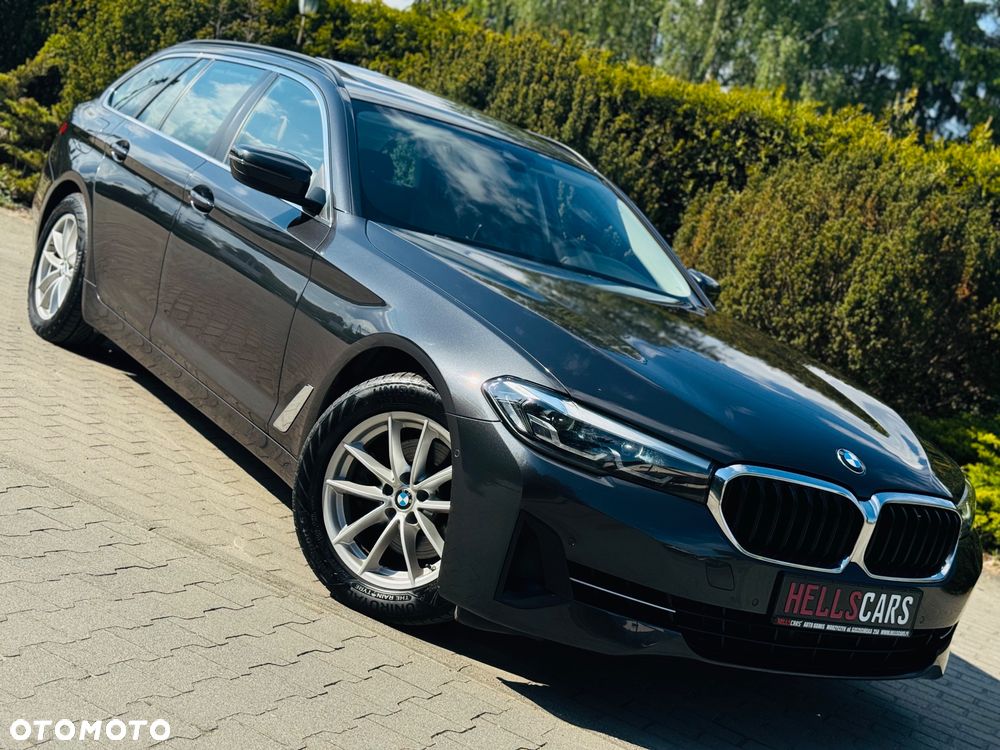 BMW Seria 5 520i Sport Line - 13