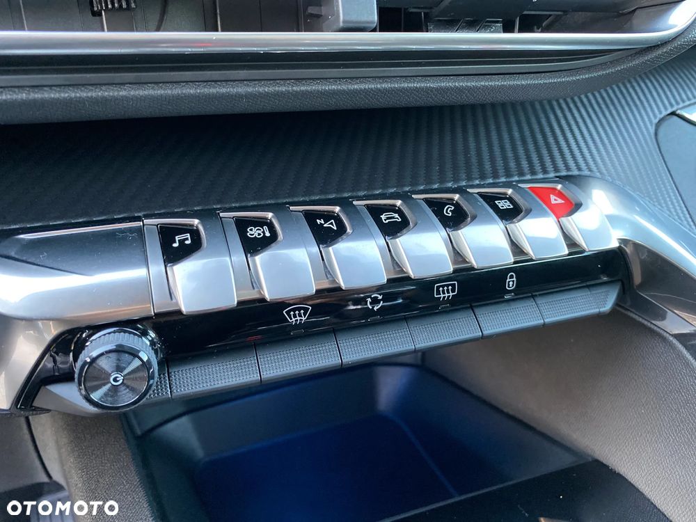 Peugeot 3008 1.5 BlueHDi Active S&S - 21